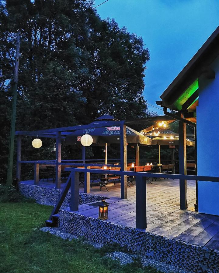 Osrodek Volfcamp Kwaszenina Lägenhet Arłamów Exteriör bild