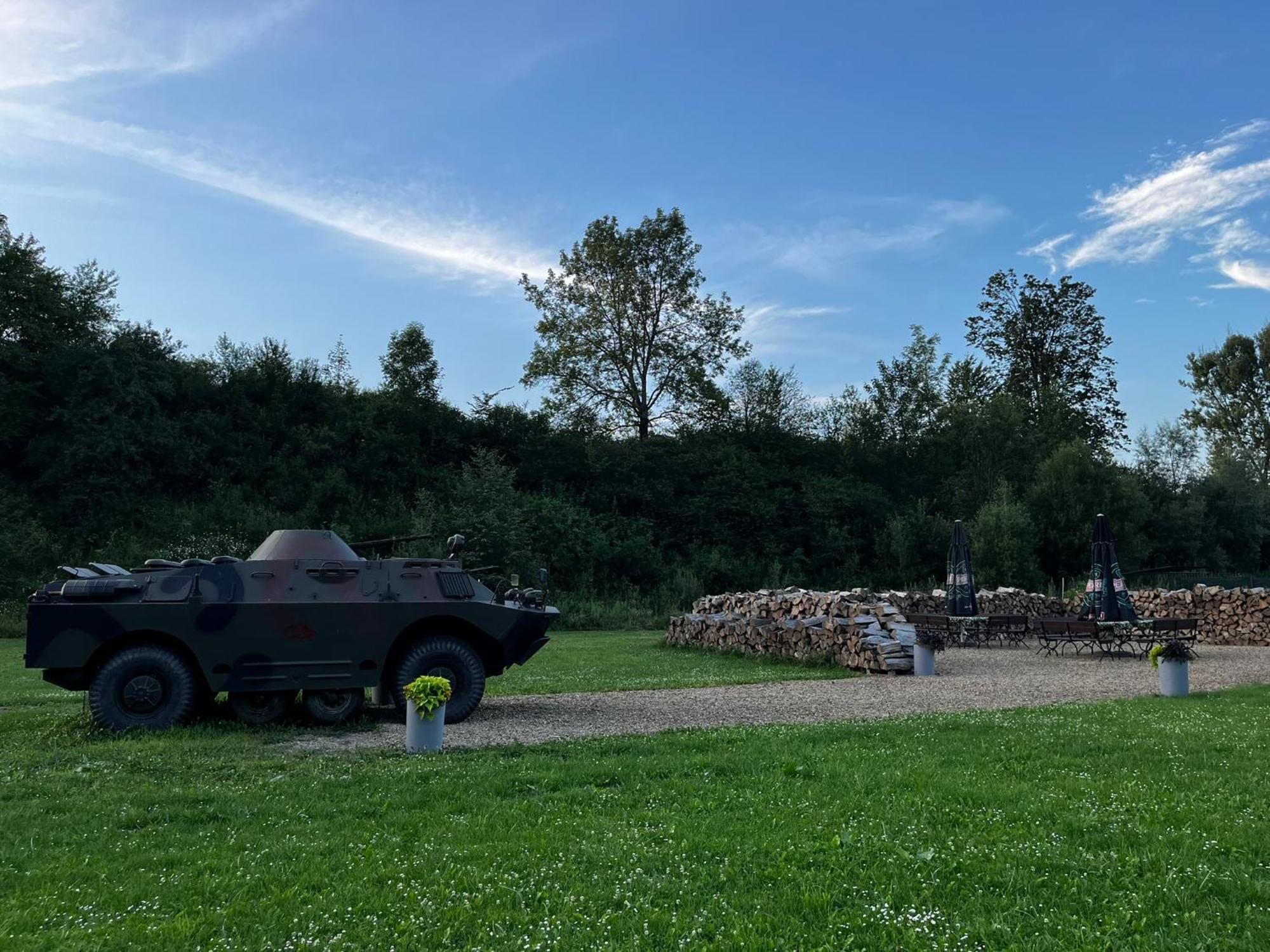 Osrodek Volfcamp Kwaszenina Lägenhet Arłamów Exteriör bild