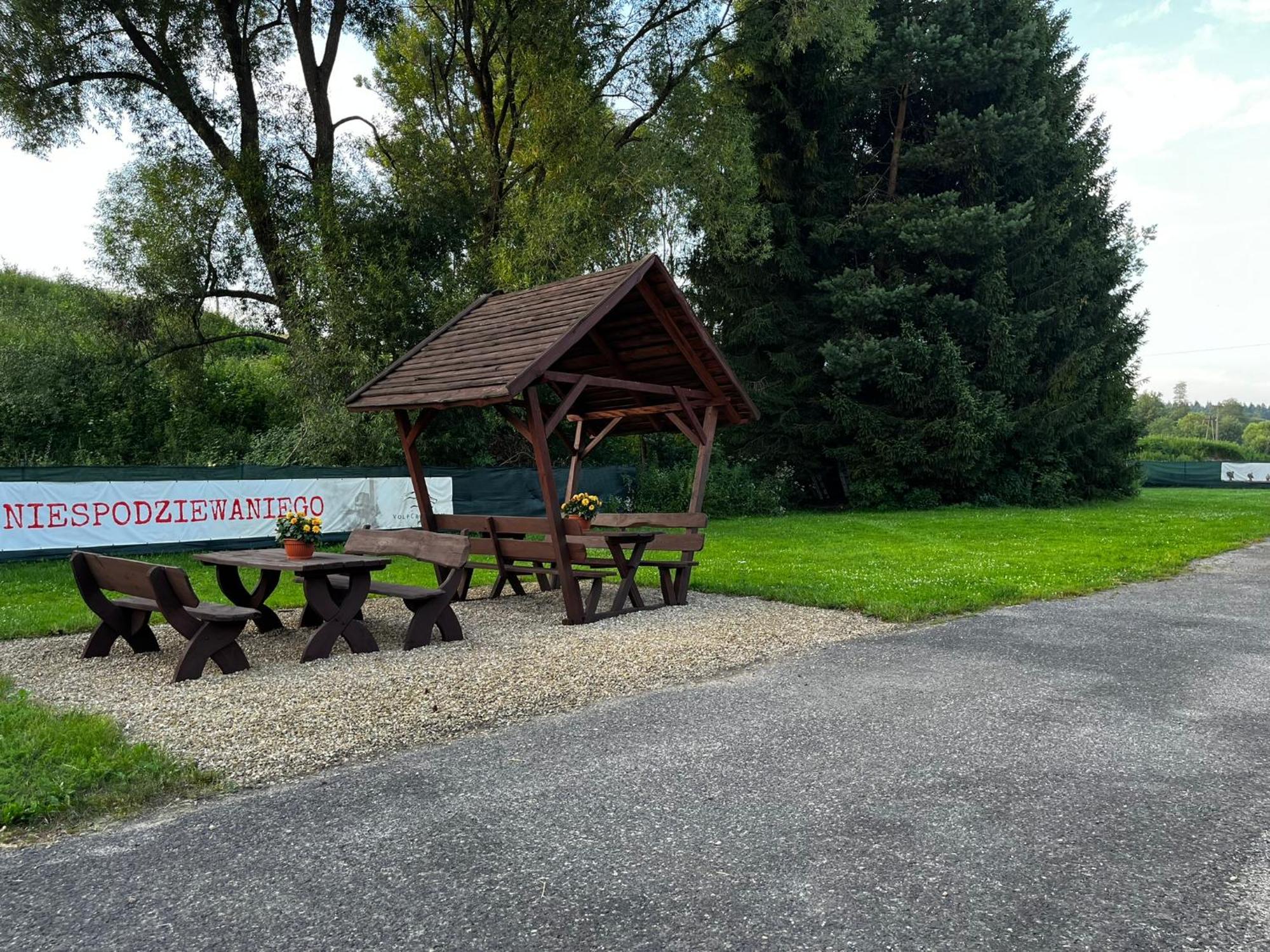 Osrodek Volfcamp Kwaszenina Lägenhet Arłamów Exteriör bild