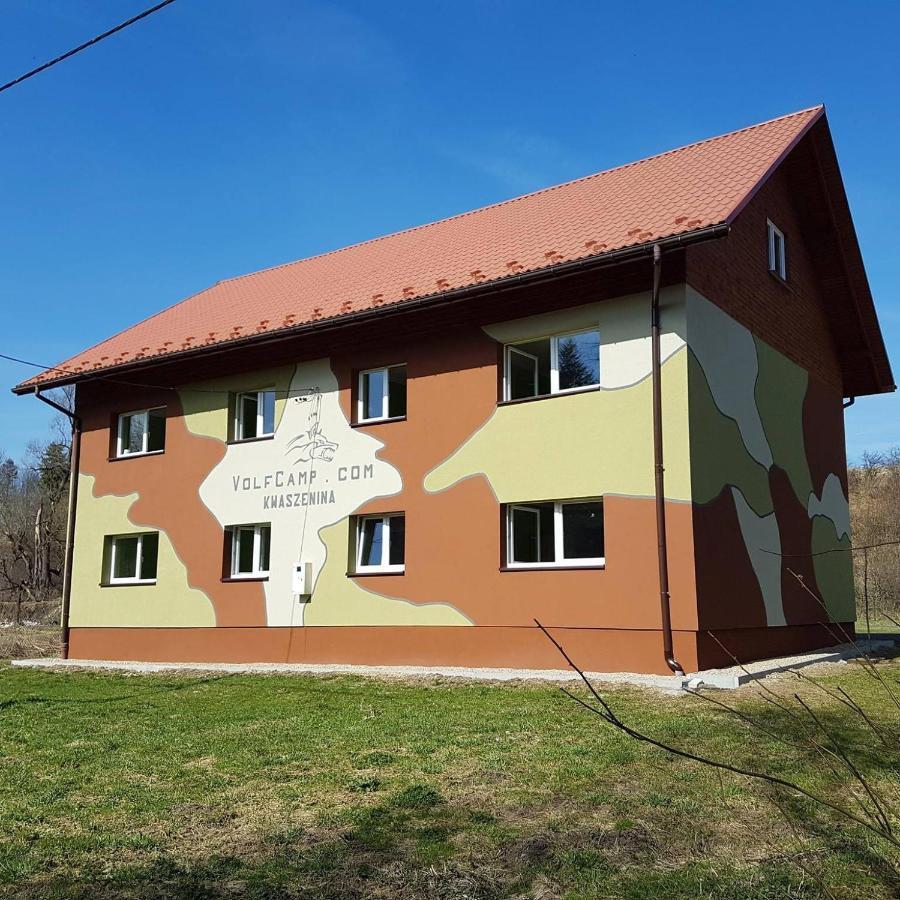 Osrodek Volfcamp Kwaszenina Lägenhet Arłamów Exteriör bild